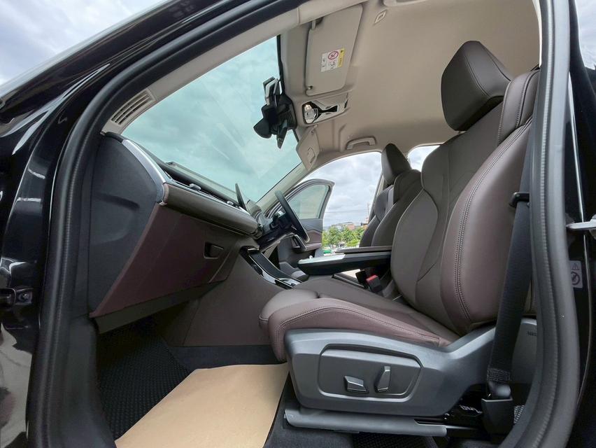 รหัสรถ AP576 BMW X1 2.0 sDrive 20i xLine สีดำ ปี 25 12