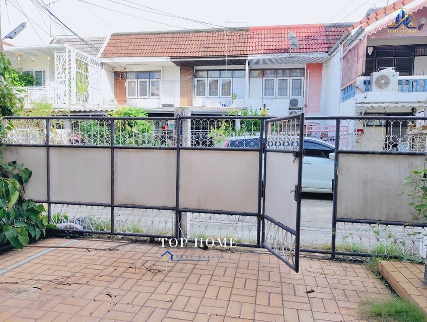 ขายด่วน❗️ทาวน์เฮ้าส์ 2 หลังเชื่อมกัน 32 ตร.ว. 4 ห้องนอนใหญ่ 5