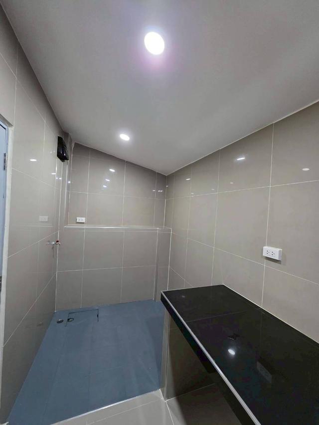 ทาวเฮาส์รีโนเวทใหม่ พร้อมอยู่ มบ.สิรารมย์ ถ.บ้านกล้วย-ไทรน้อย (เจ้าของขายเอง) 3