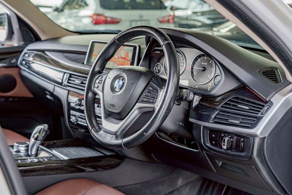 รหัสรถ NP4725 รุ่นรถ : BMW X5 SDRIVE25Dปีรถ : 2015 15