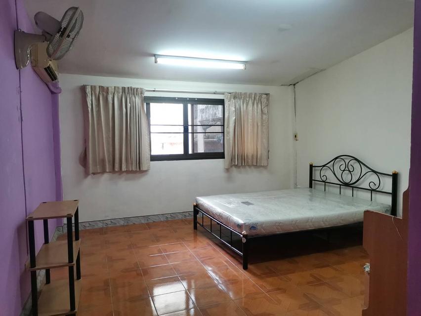 ขายถูกตึกแถว 3 ชั้น ลาดพร้าว 50 ใกล้รถไฟฟ้าสีเหลือง เจ้าของขายเอง 5