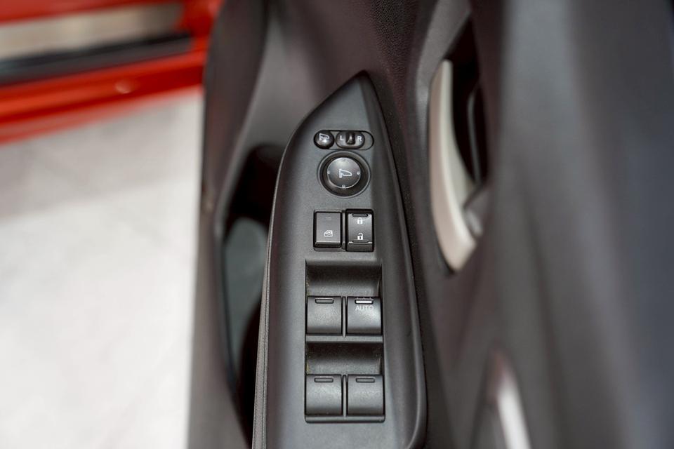 ขายรถยนต์มือสอง Honda Jazz 1.5RS รูปที่ 14