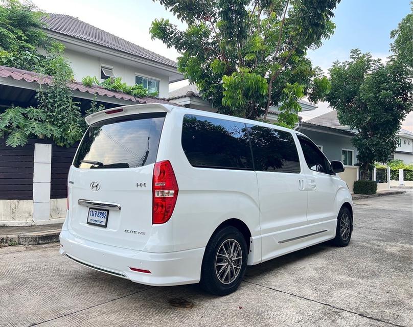 รหัสรถ AP8882 #Hyundai H1 2.5 Elite Ns ดีเชล สีขาว ปี2023