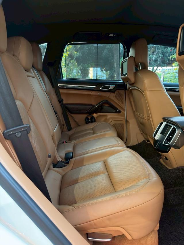 Porsche Cayenne s e-hybrid รูปที่ 4