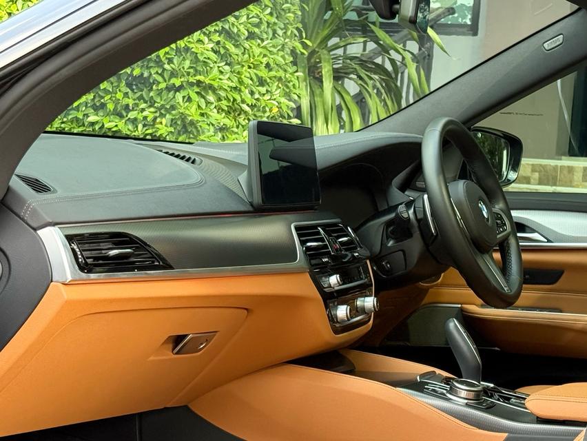 2023 BMW 630I GT MSPORT(LCI) รถมือเดียวออกป้ายแดง รถวิ่งน้อยเพียง 29,500 กม รถเข้าศูนย์ทุกระยะ รถไม่เคยมีอุบัติเหตุครับ รูปที่ 12