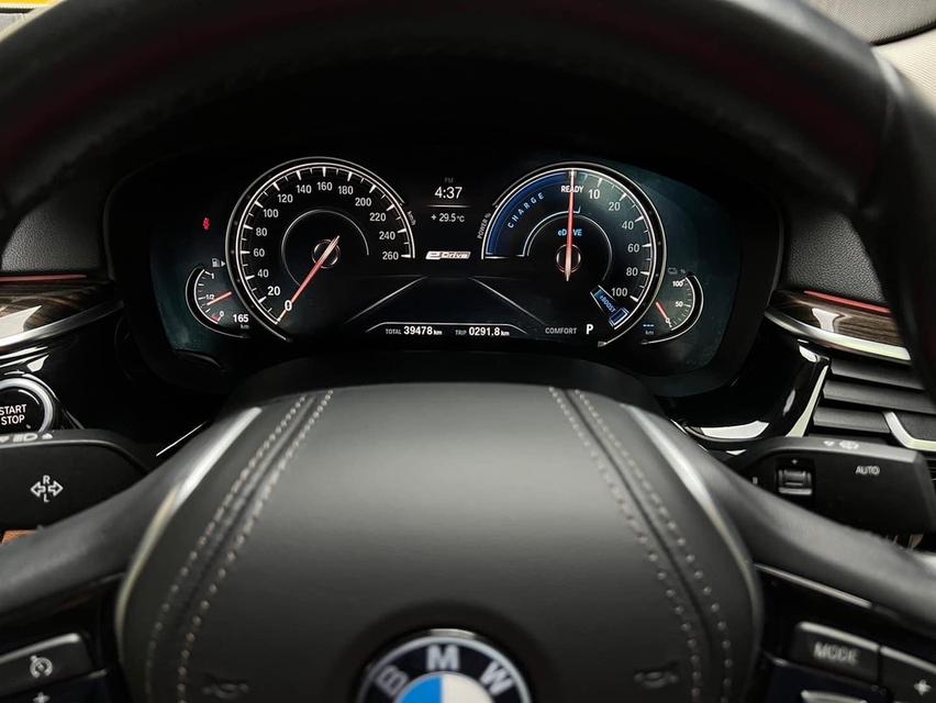 BMW 530e SPORT วิ่ง39000 KMแท้ ปี2019  รถศูนย์ BSI เหลือถึงปี2024 2