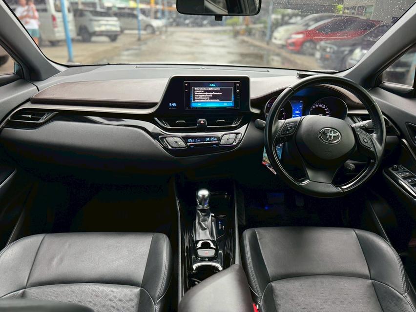 2018 Toyota chr 1.8 mid 9