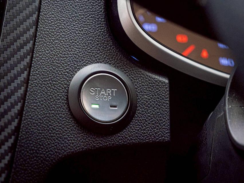 MG ZS i-SMART 1.5D สีน้ำเงิน ปี 2018 มือเดียวป้ายแดง 17