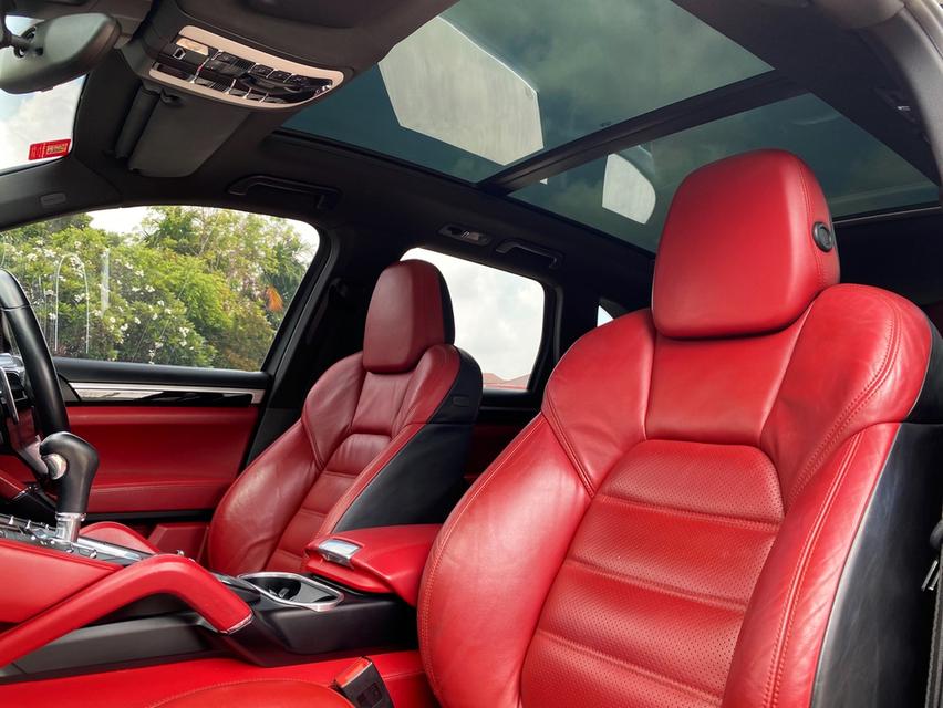 2015 Porsche Cayenne · Suv · ขับไปแล้ว 97,000 กิโลเมตร รูปที่ 9