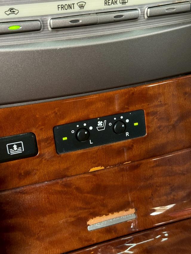 TOYOTA CAMRY 2.4 HV DVD  ปี 2011 6