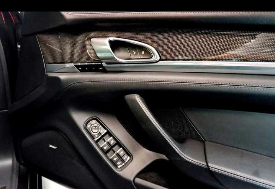 Porsche Panamera S 3.0 E-Hybrid ปี 2015 แท้ ไมล์ 83,xxx km  13