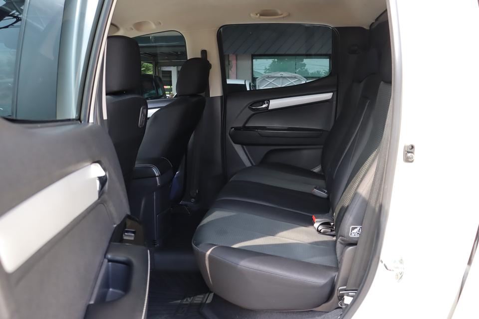 2018 ISUZU D-MAX HI-LANDER CAB-4 1.9 L DDI ( 9127 ) 10