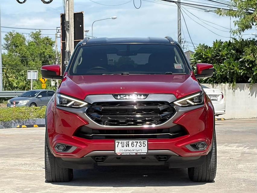 ISUZU MU-X 3.0 ULTIMATE ปี 2023 ราคา 888,000 บาท มือเดียวป้ายแดง
