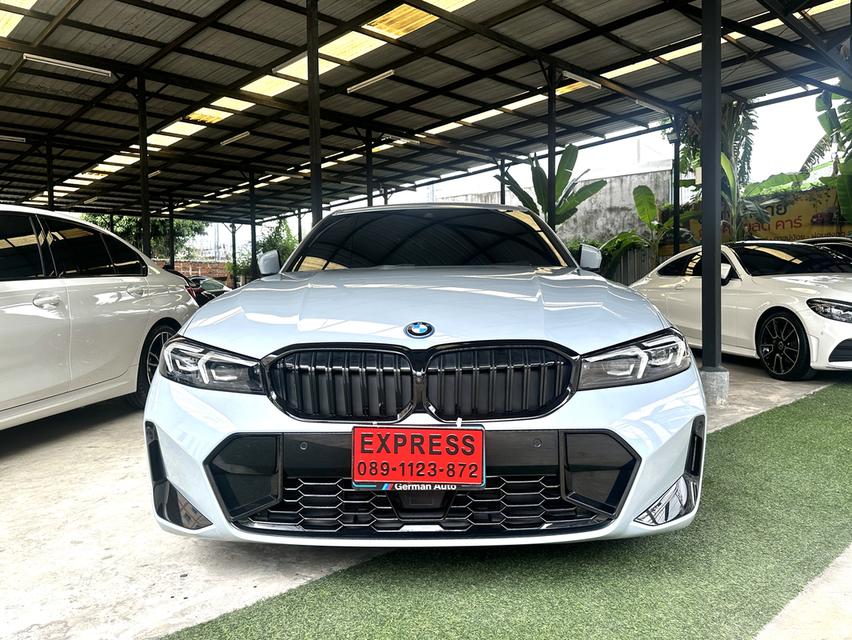 BMW 330e Plug-in Hybrid M SPort (LCI) ปี2023 จดปี 24 ไมล์น้อย