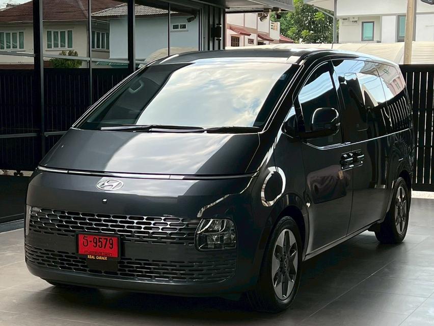 Hyundai Staria 2.2 TOP เบาะVIPมิกกี้ ไฟฟ้า ปี2022 วิ่ง 60000 KM แท้