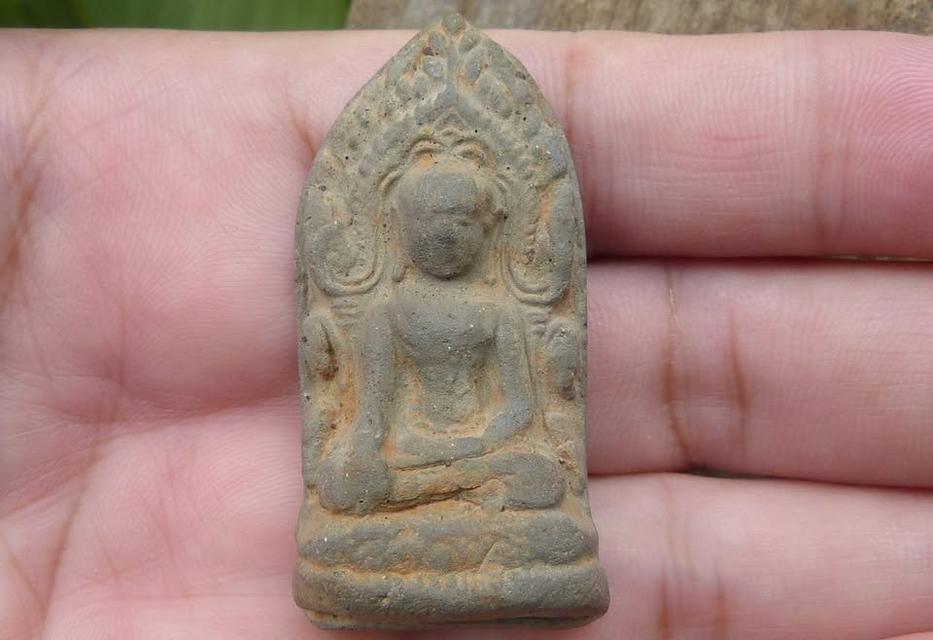 พระฤาโขงลำพูน เนื้อดิน