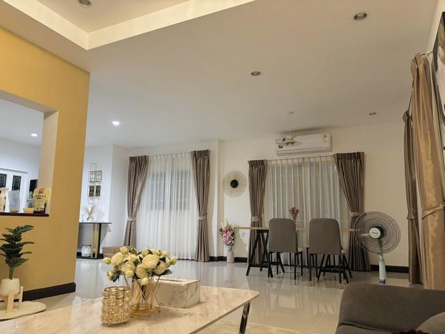 P614 ให้เช่าบ้านเดี่ยว 2 ชั้น หมู่บ้าน นลินวิลล์ 5 ร่มเกล้า Nalin Ville 5 Romklao เดินทางสะดวก เหมาะอยู่อาศัย ถนนเคหะร่มเกล้า 2