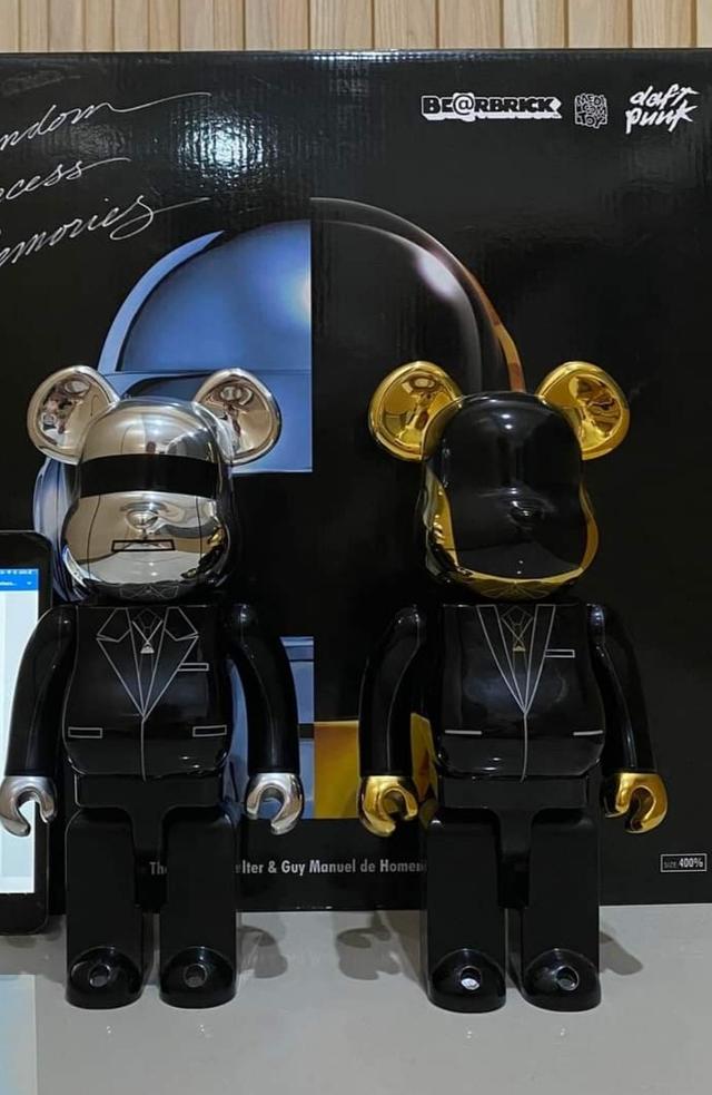 Bearbrick Daft Punk 400%  1