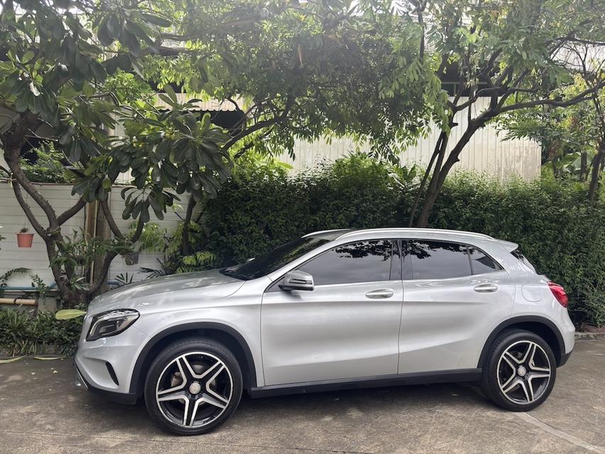 BenzGLA200 ปี 2016:รถบ้าน เจ้าของขายเอง ผู้หญิงขับรถสภาพสวย สีบรอนซ์เงิน ตรวจสอบทุกอย่างตามวงรอบ เปลี่ยนอะไหล่ชุดใหญ่แล้ว มีประกันภัยถึง มิ.ย.69