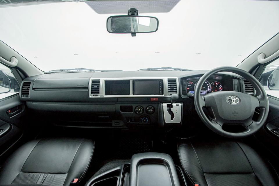 TOYOTA VENTURY 2.7 G 05-19 2018 13