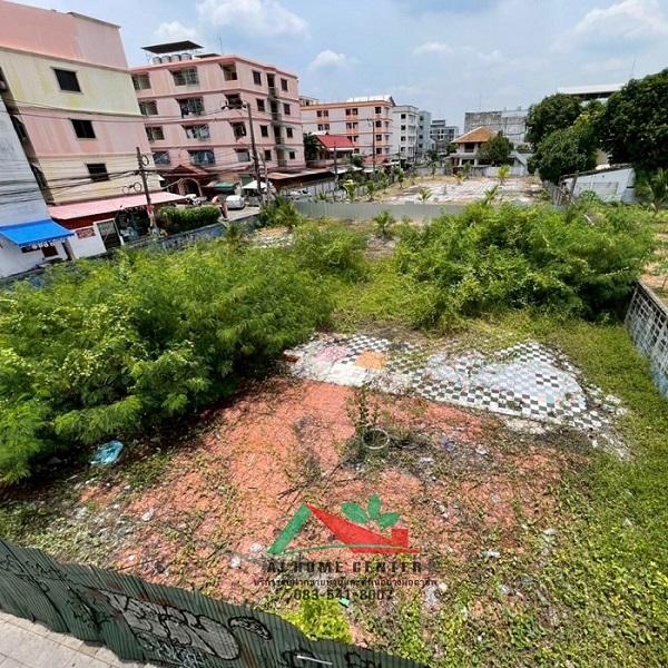 ขายที่ดินปากซอยนวมินทร์69 ขนาด200 ตรว. แปลงมุม ติดถนน2ด้าน 4