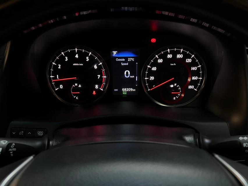 Toyota VELLFIRE 2.5 ZG Edition Van 7