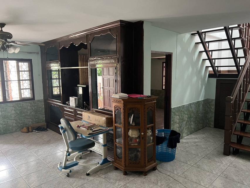 บ้านมือสอง โครงการ เลิศอุบล 4 ซ.1/1 ซอยรามอินทรา 65 ถนนรามอินทรา ขนาดพื้นที่ 50 ตารวางวา 3 ห้องนอน 2 ห้องน้ำ 5