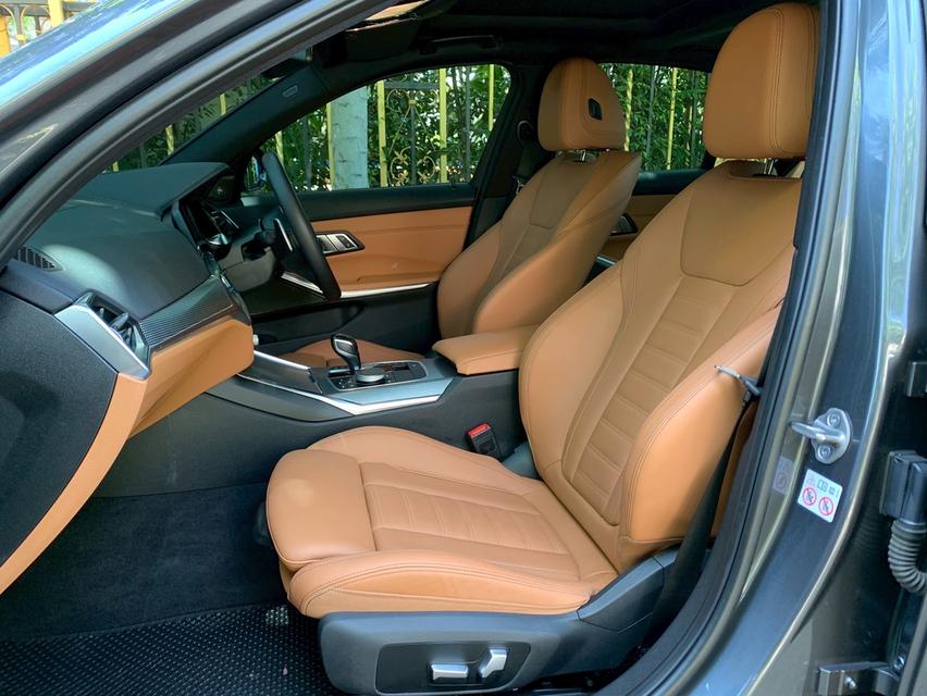 รหัสรถ PJP8951 2022 BMW 330e M-Sport  15
