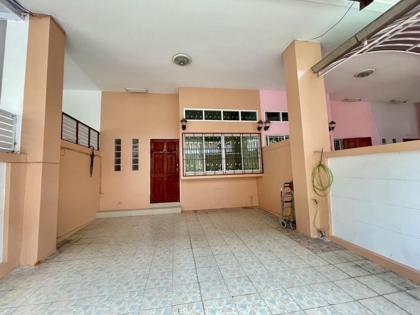 ให้เช่า ทาวน์เฮ้าส์ 3 ชั้น 196 ตรม. หมู่บ้านปริญญลักษณ์ นวมินทร์ 52-1 Fully Finished 2