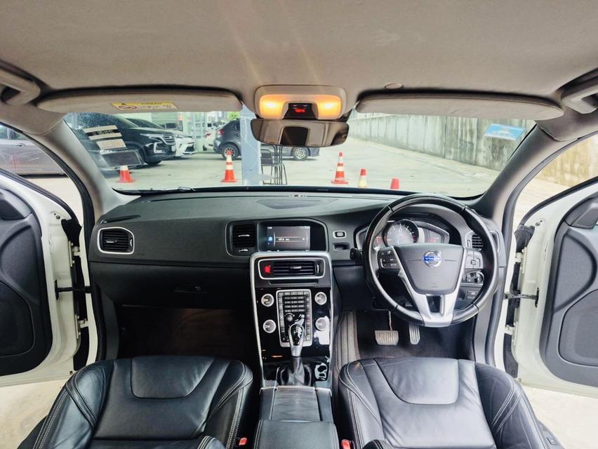 รหัสรถ TBM2244 🎖️2016 VOLVO S60 T5 Minor Change🎖️ 11