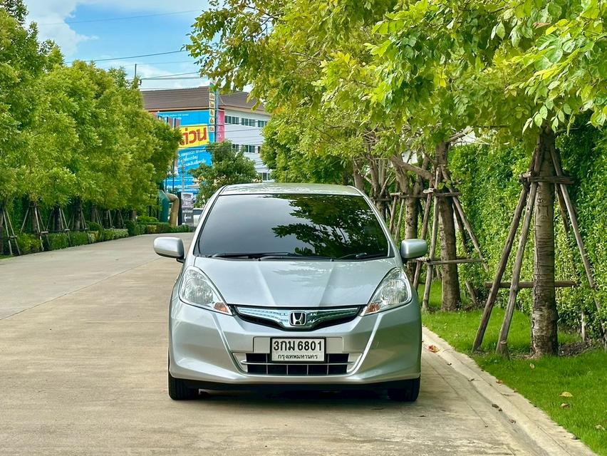 Honda Jazz Hybrid สุดยอดรถประหยัดน้ำมัน เฉลี่ย 20 กิโลลิตร สีเทา ปี 2014 7