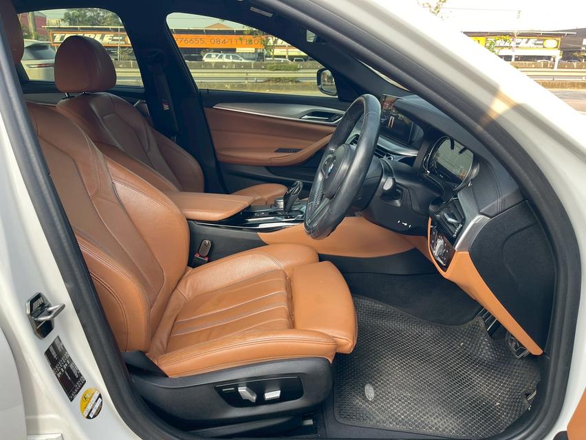 รหัสรถ PJP6667 2019 BMW 520d M Sport รูปที่ 12