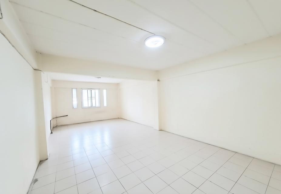 อาคารพาณิชย์ 4 ชั้น ถนนเพิ่มสิน 11