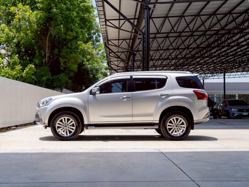 Isuzu Mu X 1.9 DVD ปี 2018 ประกันเครื่องเกียร์3ปี / 30,000 km. 6
