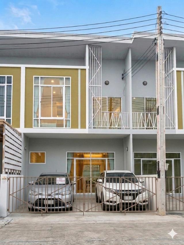 ขายทาว์นโฮม​2ชั้น​สไตล์​โมเดิร์น​ 4