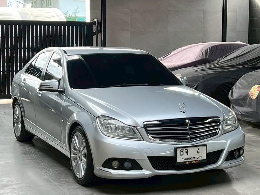 Benz C200 CGI  3