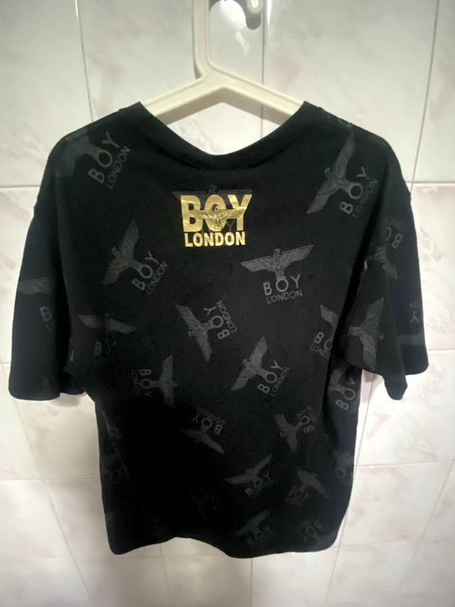 เสื้อยืดBOY LONDON สีดำ สกรีนทอง ของใหม่ แท้