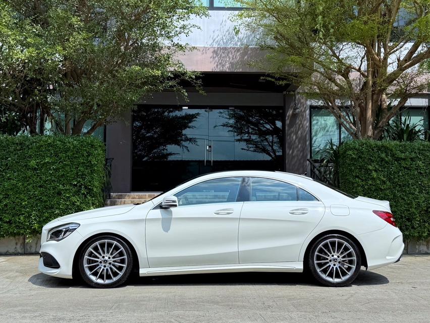 2019 BENZ CLA250 FACELIFT รถมือเดียวออกป้ายแดง รถวิ่งน้อย เข้าศูนย์ทุกระยะ ไม่เคยมีอุบัติเหตุครับ 5