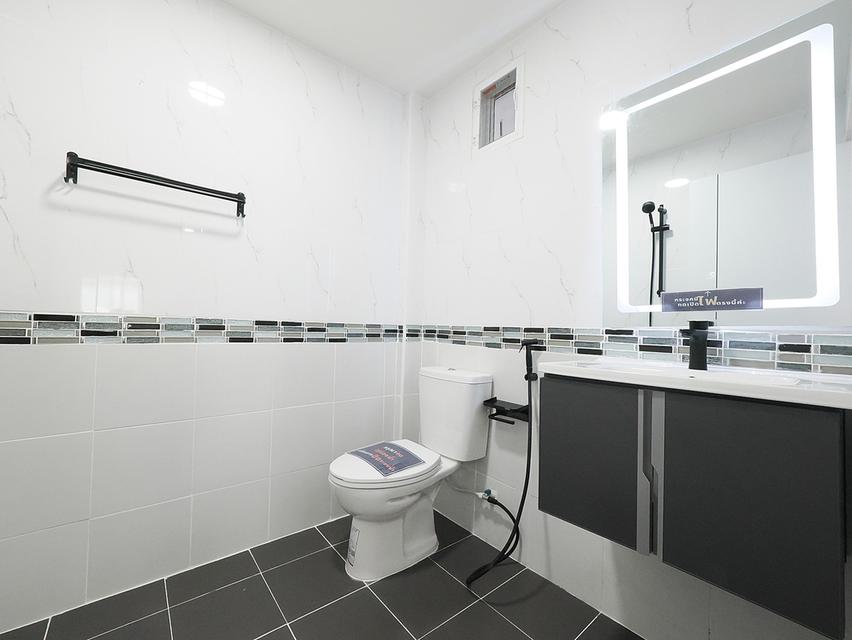 ขายราคาพิเศษ ทาวน์เฮ้าส์ 2 ชั้น ม.ณรุจา เนื้อที่ 30 ตร.ว. 4นอน 2น้ำ บ้านสวย หน้ากว้าง แปลงมุม ทำเลดีมาก ฟังชั่นดีเยี่ยม เฟอร์ครบ พื้นที่กว้าง 10