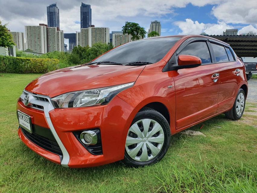 Toyota Yaris Eco 1.2E ออโต้ ปี2017 สีส้ม รถมือ1 ออกห้าง