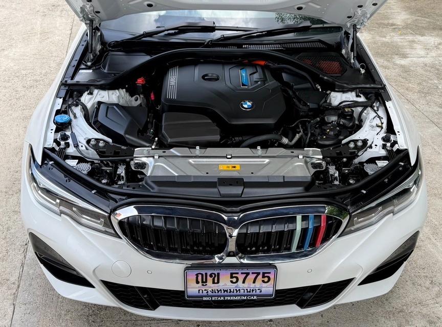 2021 BMW 330e MSPORT G20 รถมือเดียวออกป้ายแดง รถวิ่งน้อย เข้าศูนย์ทุกระยะ รถไม่เคยมีอุบัติเหตุครับ รูปที่ 15