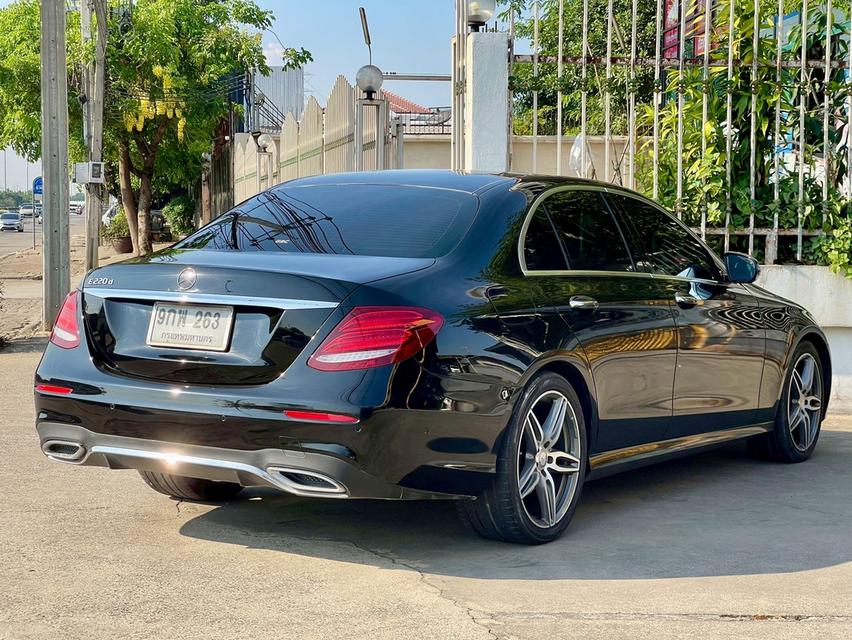 รหัสรถ PJP263 2017 MERCEDES-BENZ E220d AMG Dynamic รูปที่ 5