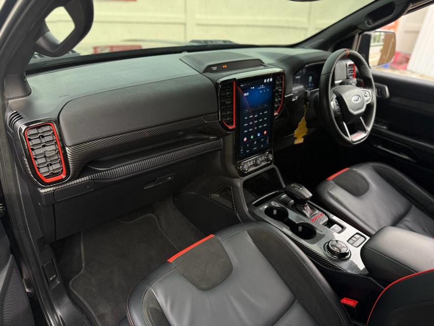 FORD RANGER, 3.0 RAPTOR ECOBOOST 4WD เบนซิน โฉม DOUBLE CAB สีดำ เกียร์ออโต้ 10 สปีด  มือเดียวป้ายแดง ปี2022 🚀🚀 เลขไมล์ 65,500  km.♦️วารันตีศูนย์ 5 รูปที่ 9