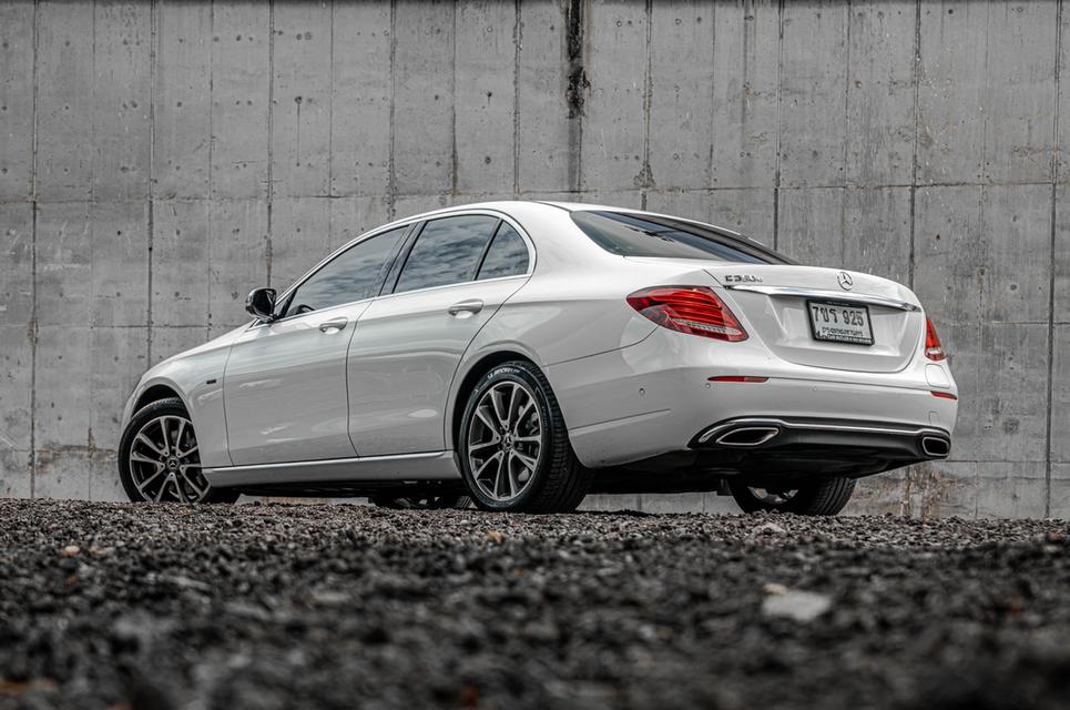(แจ้งรหัสรถ CBL925) Mercedes-Benz E350e Avantgarde W213 2.0 AT 2019 รูปที่ 4
