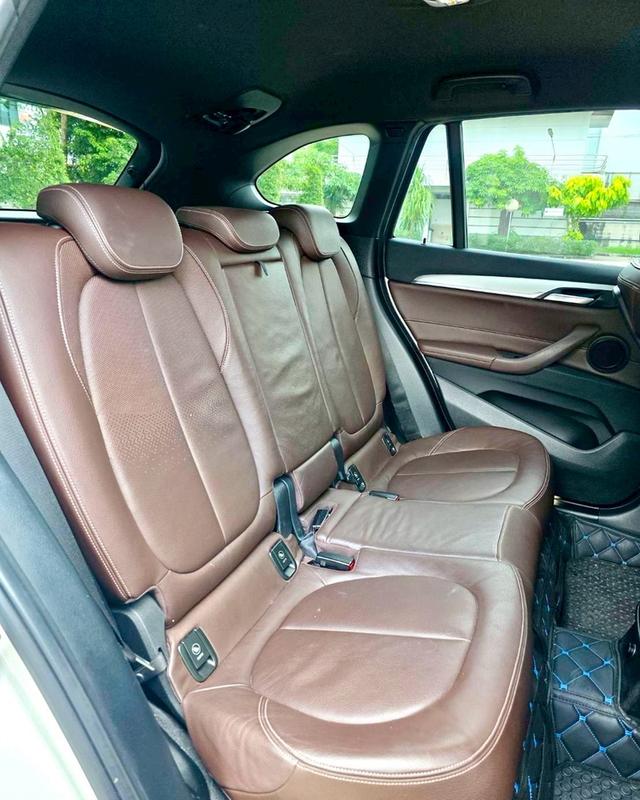 BMW X1 sDrive18d M sport สีขาว ปี 2018 ไมล์ 100,000 กม. 13
