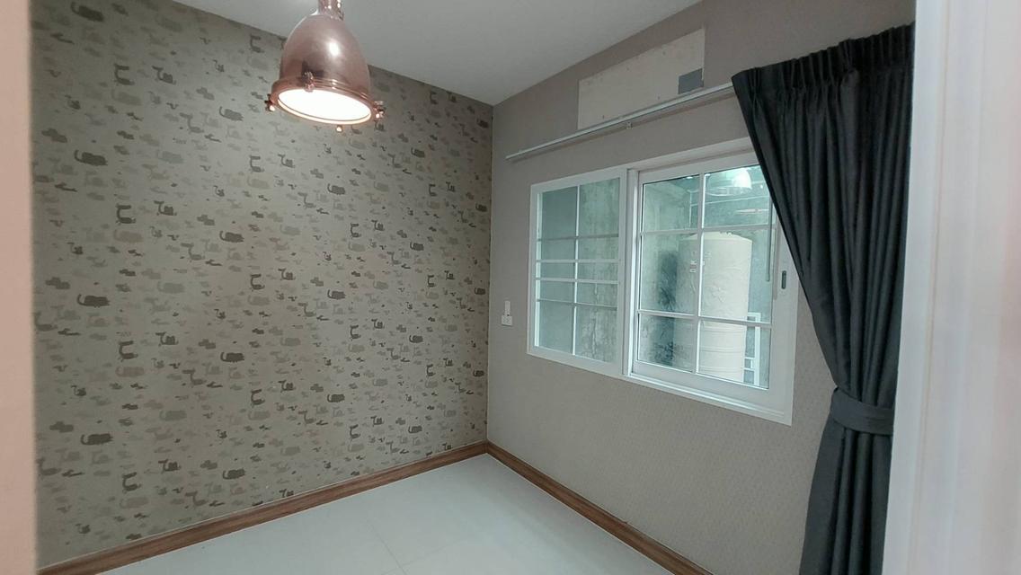 ให้เช่าทาวน์โฮม 3 ชั้น โกลเด้นทาวน์ ซ.นวมินทร์ 42 แยก 27 ,ซ.เกษตรนวมินทร์ 48, 5 ห้องนอน 4 ห้องน้ำ ต่อเติมครบ ไซส์ใหญ่ที่สุดในโครงการ 15