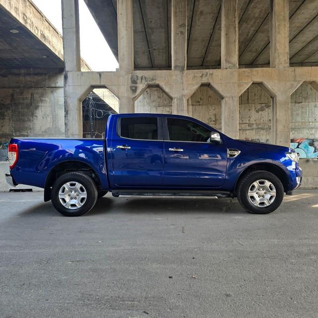 FORD RANGER 2.2 XLT HI-RIDER DOUBLE CAB ตัวสูง ปี 2016 เกียร์ AUTO เครื่องยนต์ดีเซล สีน้ำเงิน รถบ้านพร้อมใช้งาน ไมล์เพียง 262,777 km. 4