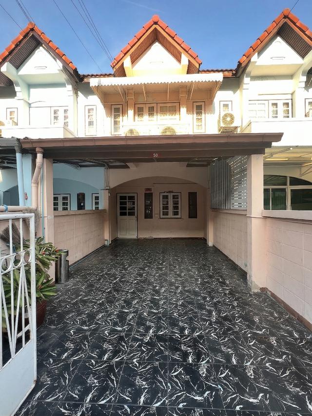 ให้เช่าทาวน์เฮ้าส์ 2 ชั้น ซอยประชาราษฎร์ 16/1 ใกล้ Big C ติวานนท์ MRT แยกติวานนท์ โรงพยาบาลพระนั่งเกล้า 1