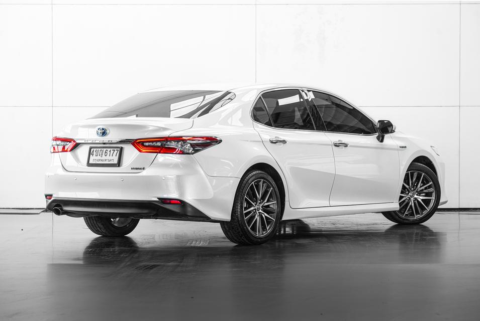 2023 TOYOTA CAMRY 2.5 HEV Premium สีขาว เลขไมล์แท้ 58590 กม.