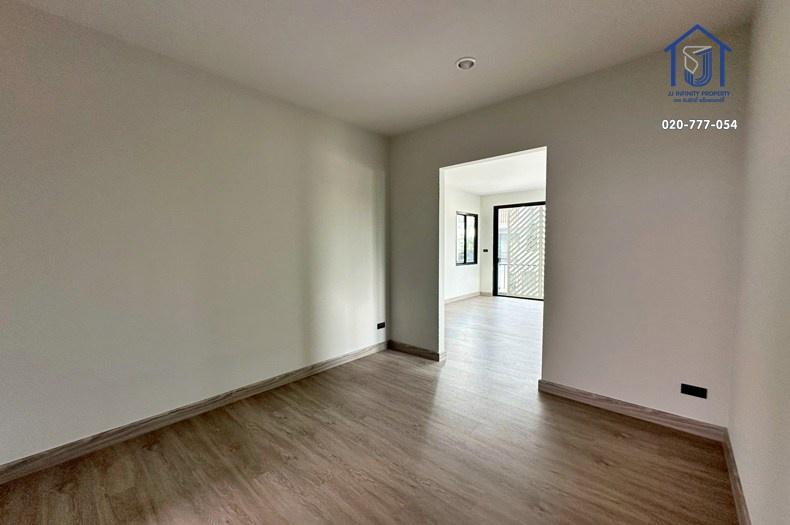 ขายบ้านแฝด 3 ชั้น เดอะ ทริปเปิ้ล 113 หลังริม 49.7 ตรว. ซอยสุขุมวิท 113 ใกล้BTS สำโรง 10